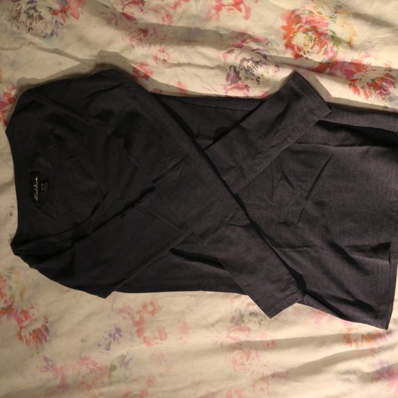 Navy V-Neck T-shirt - Picture 3 of 3